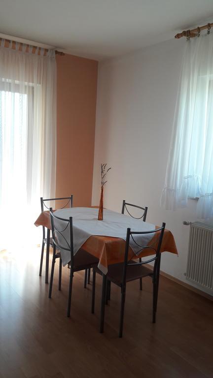 Apartments Tea Ровинь Экстерьер фото