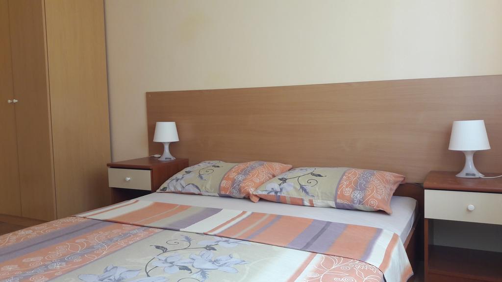 Apartments Tea Ровинь Экстерьер фото