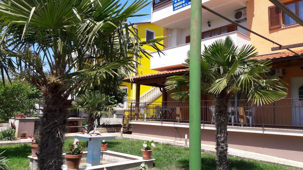 Apartments Tea Ровинь Экстерьер фото