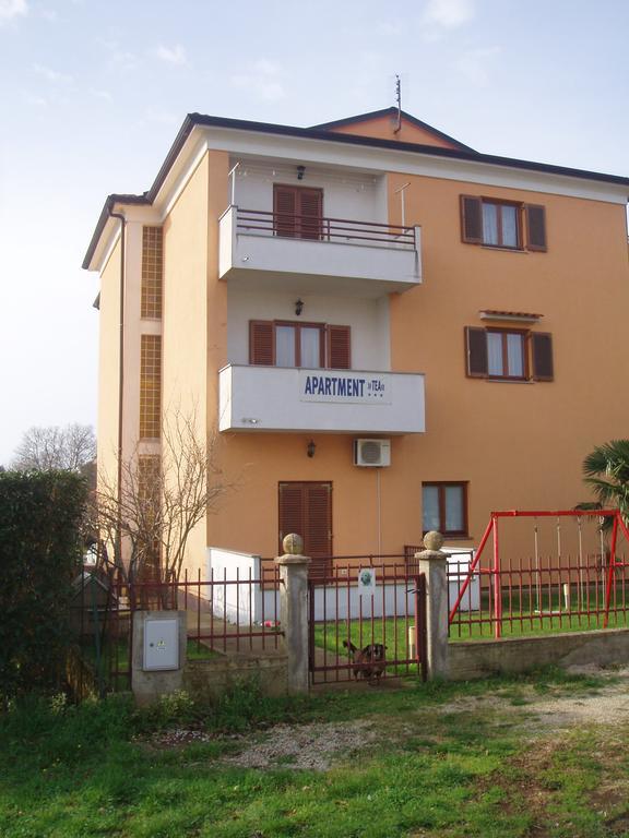Apartments Tea Ровинь Экстерьер фото